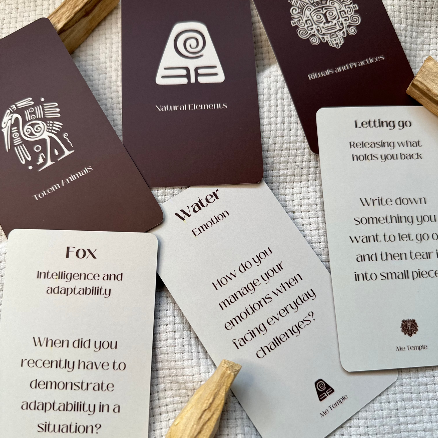 Les cartes Play for Growth + Palo santo